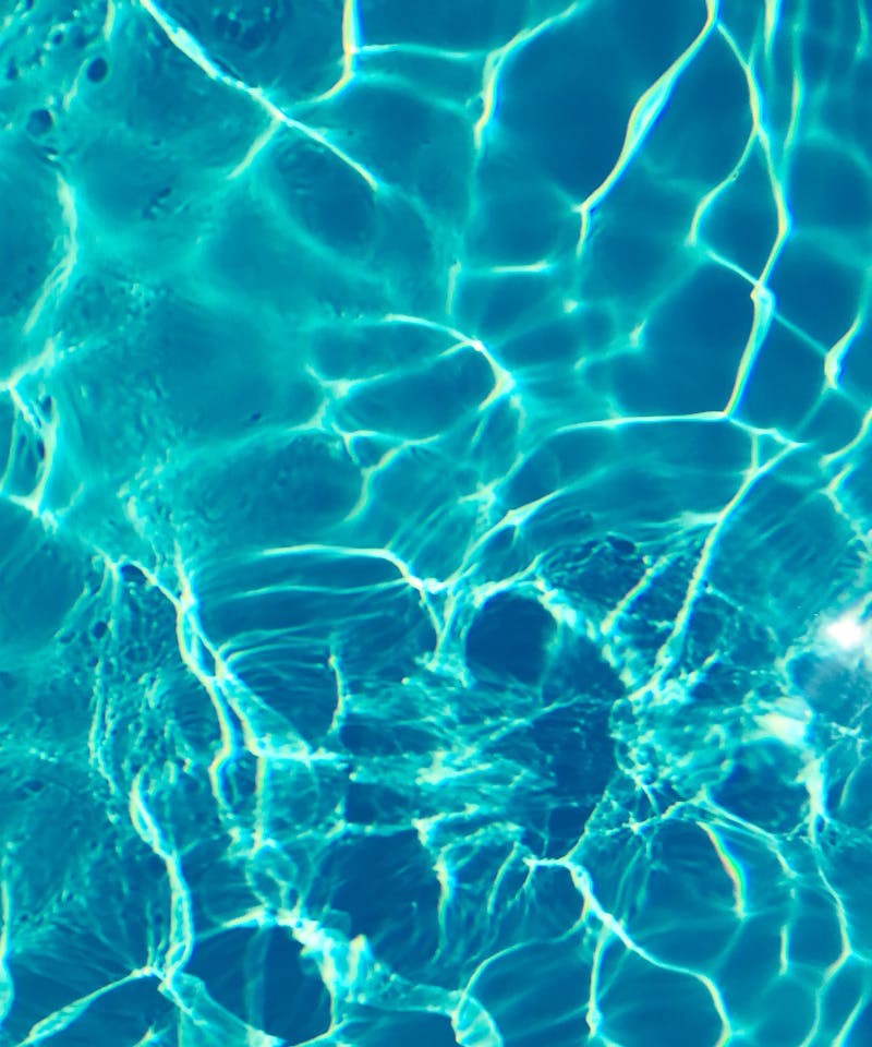 agua limpia piscina